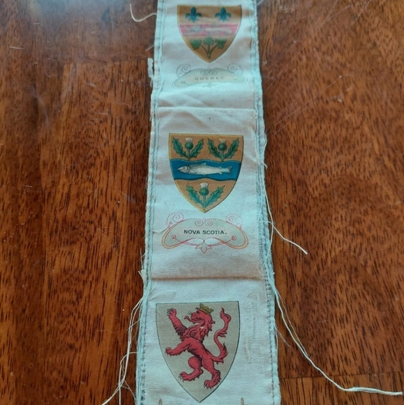 Cigarette Silks Tobacco Silks Vtg Tobacciana Coat of Arms Crest lot of 6 Sewn - Picture 2 of 3
